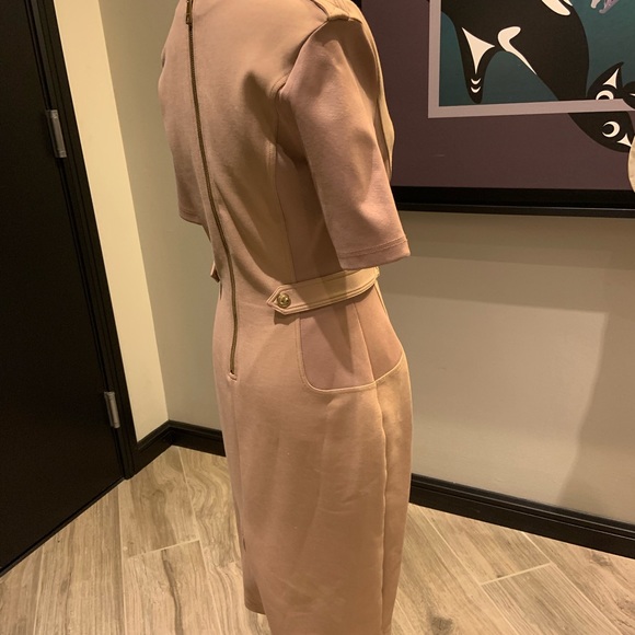 Burberry camel jersey fitted dress - Picture 3 of 7